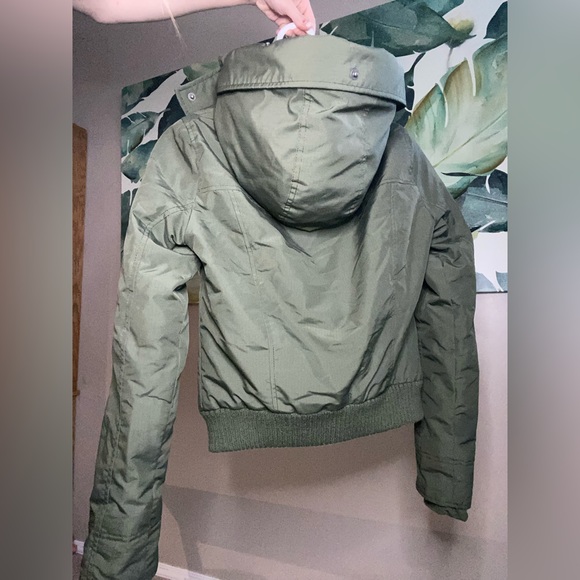 Hollister jacket - Picture 10 of 11